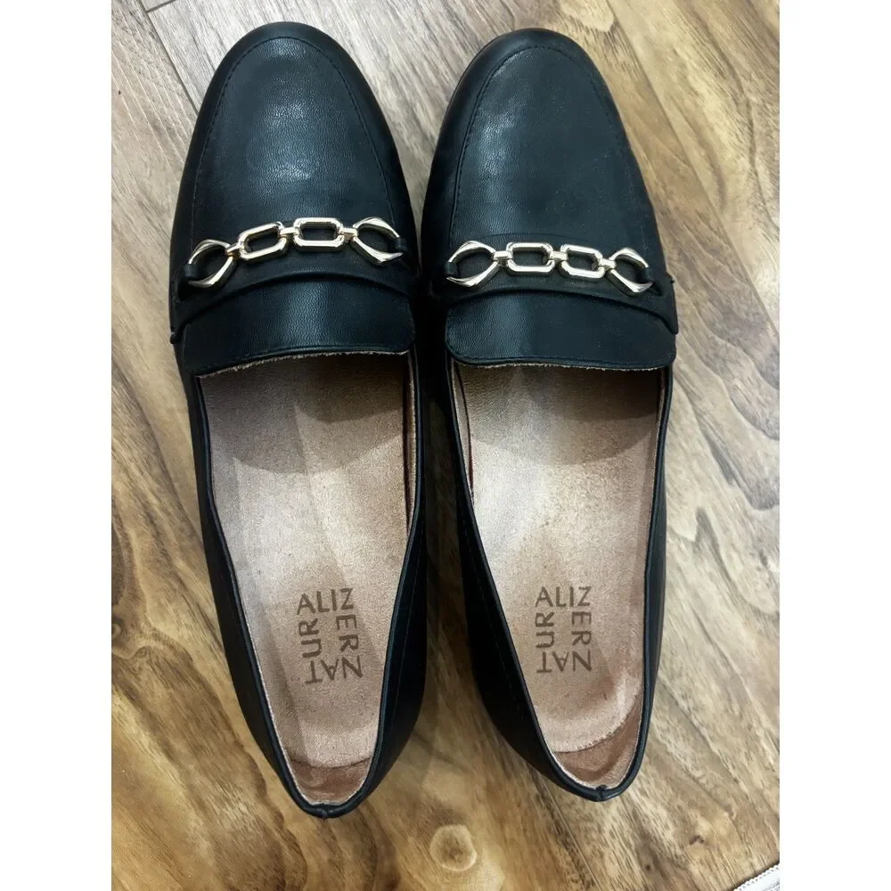Naturalizer Mariana Slip On Loafers Chain Detail Women’s Size 10